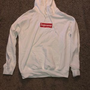 “Authentic” Supreme Hoodie